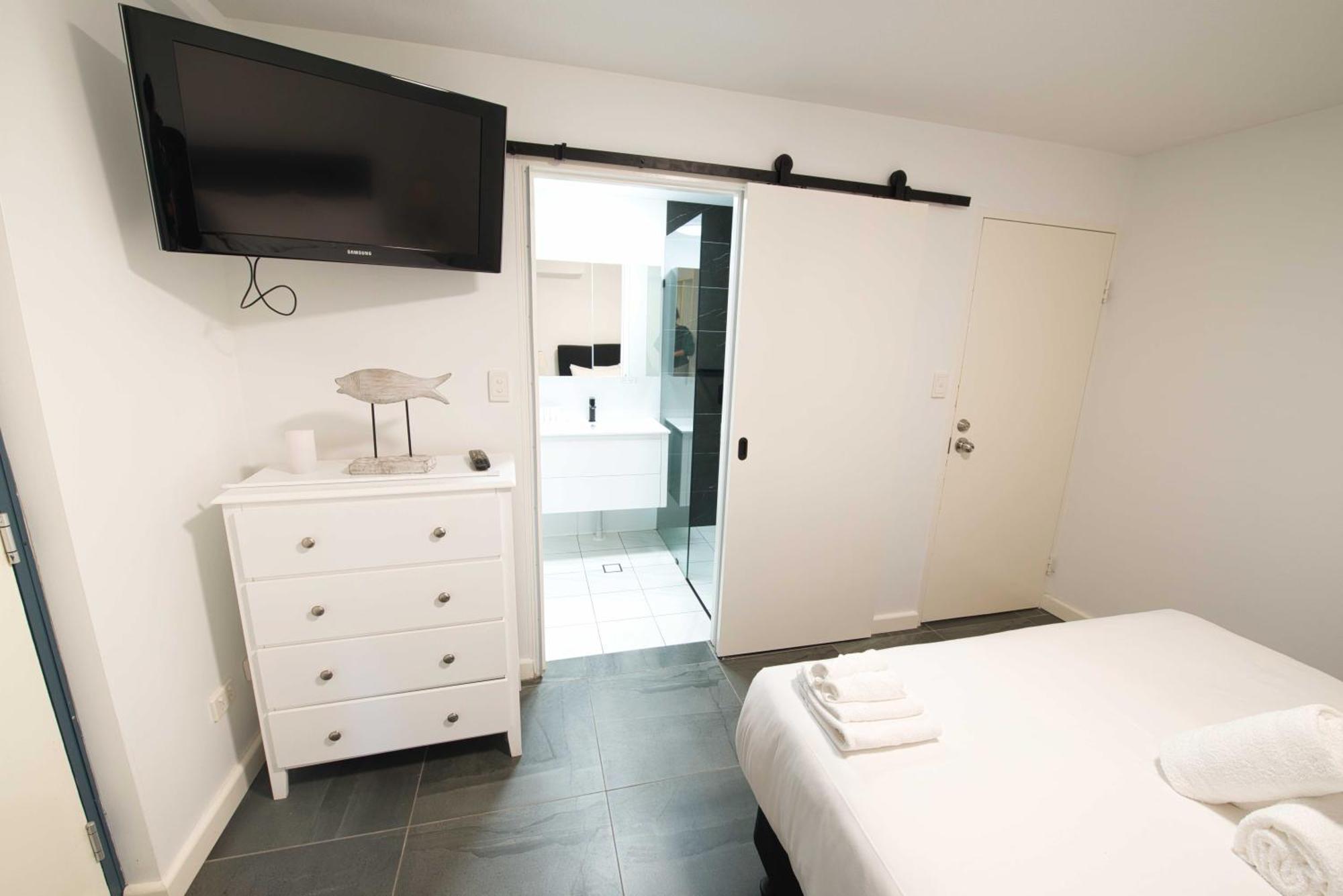 Nelson Bay Breeze Aparthotel Exteriör bild